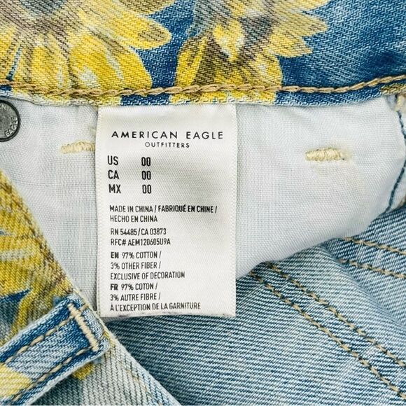 American Eagle High Rise Mom Denim Jean Shorts Sunflower Print Size 00 - Picture 4 of 6